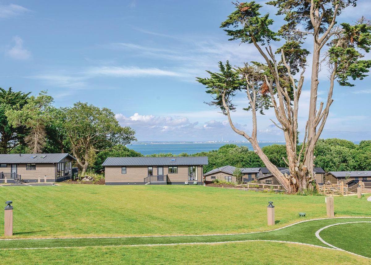 Woodside Bay Lodge Retreat Wootton Bridge  Exteriér fotografie