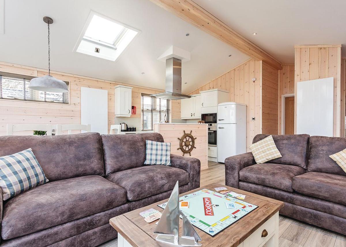 Woodside Bay Lodge Retreat Wootton Bridge  Exteriér fotografie